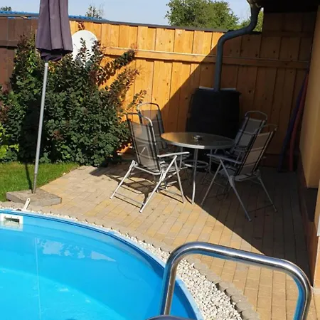 بيت للعطل Gemuetliches Mit Privatem Aussenpool Colditz