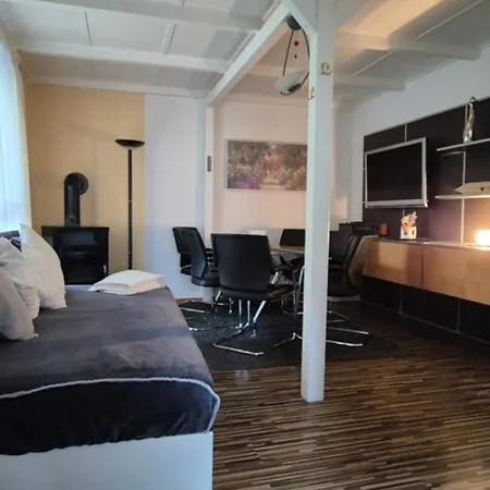 Gemuetliches Mit Privatem Aussenpool *