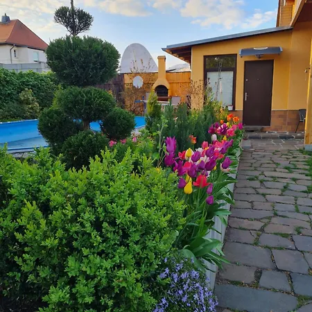 Gemuetliches Mit Privatem Aussenpool Сasa de vacaciones *