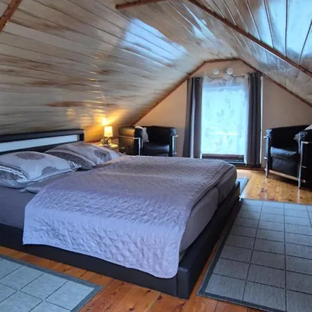 Gemuetliches Mit Privatem Aussenpool Сasa de vacaciones